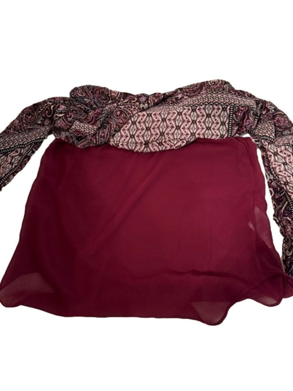 Belle by Kim Gravel Modern Mosaic
Blouse Wine/Magenta
NEW
Size XXS
Fully Lined. - Picture 5 of 8
